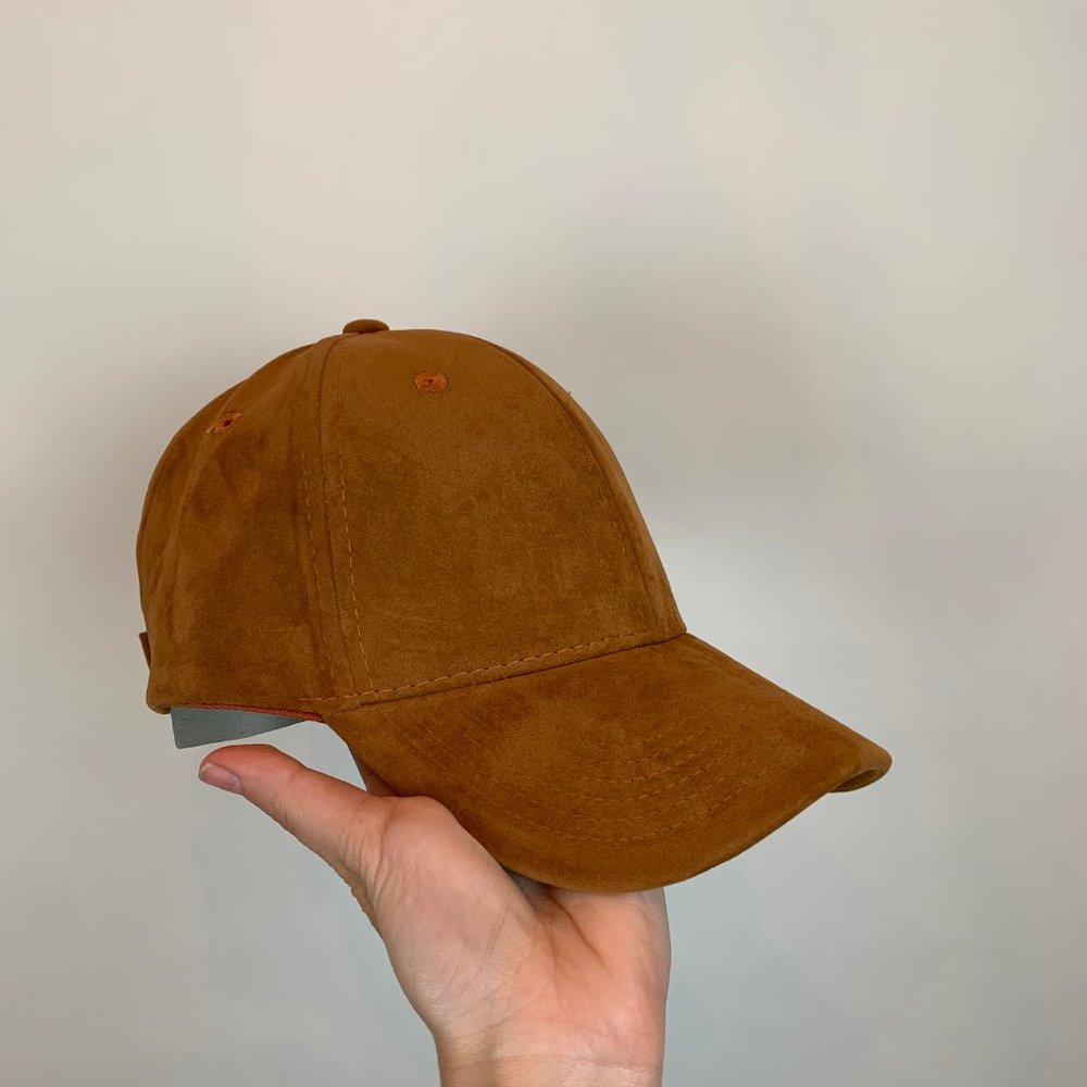 NWT Suede type hat - Picture 3 of 6